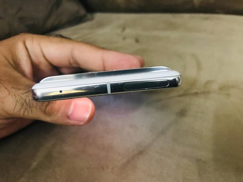 Google pixel 7 pro 4