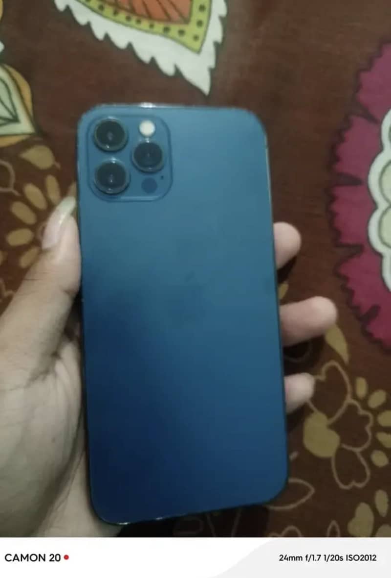 iPhone 12 Pro 4