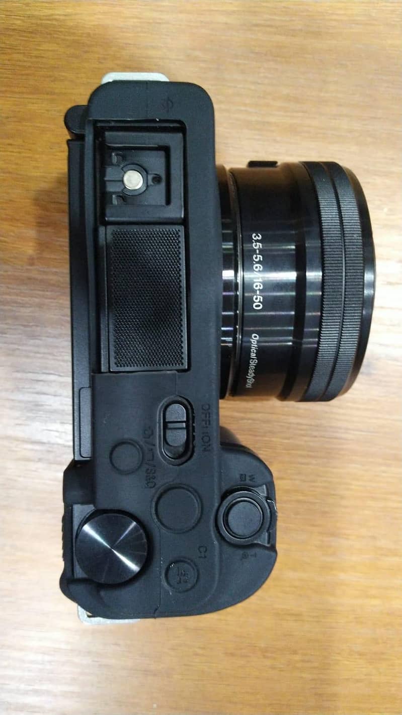 Sony camera  ZV E10 13