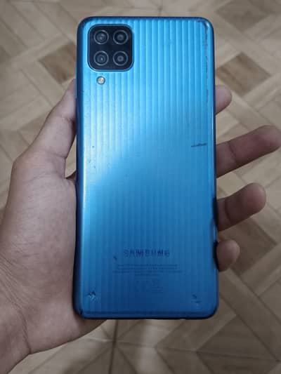 Samsung Mobile M12