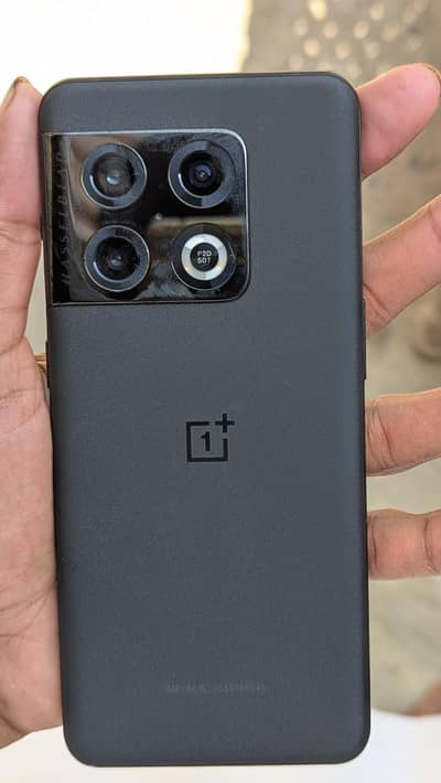 One Plus 10 Pro