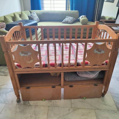 baby cot