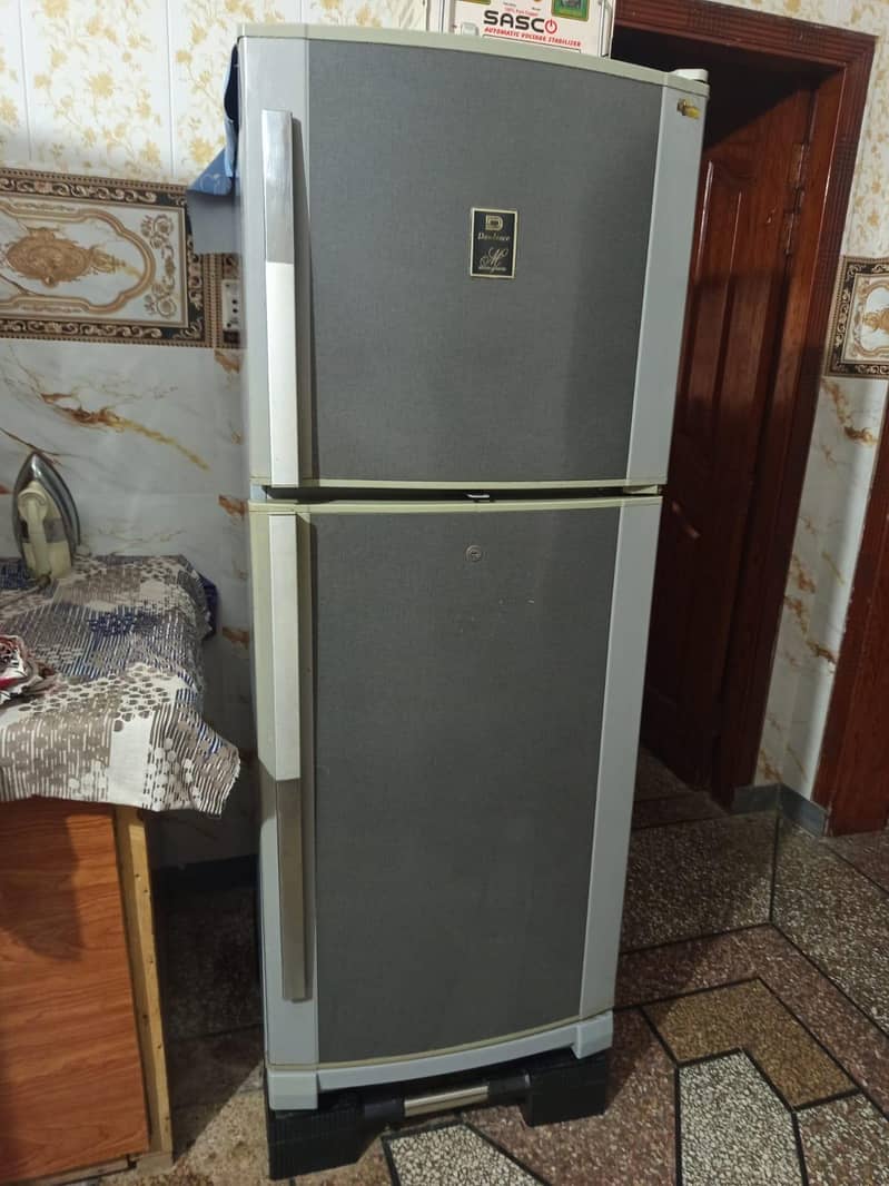Dawlance fridge 0
