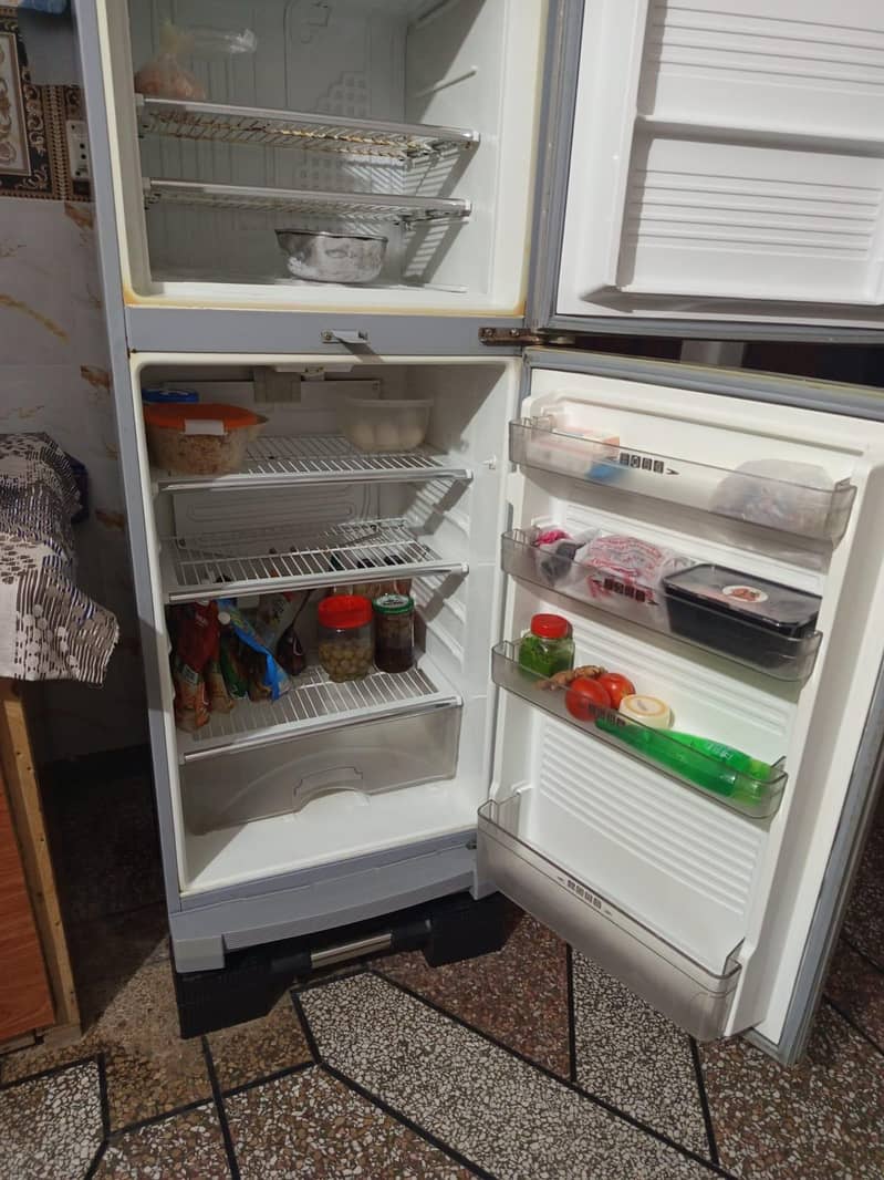 Dawlance fridge 1