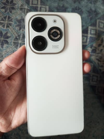Infinix SMART 8 Plus