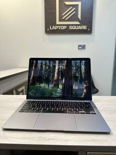 Apple MacBook Air M1 2020 13 inch 8GB 256GB 8 Core CPU 7 Core GPU