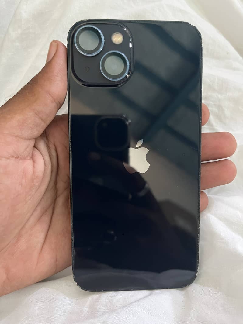 Apple iPhone 13 5
