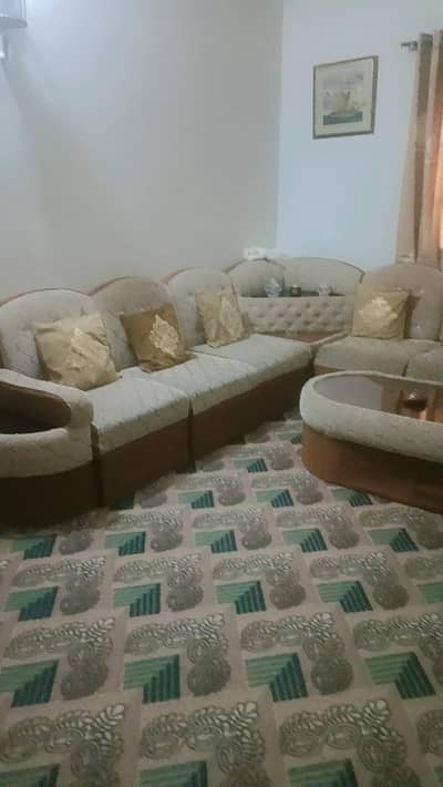 urgent sale L shape 6 seater  wooden sofa set with tab Excellent conde