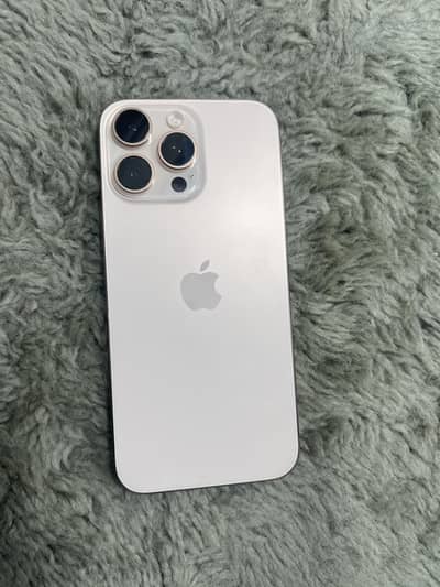 Apple iPhone 16 Pro Max