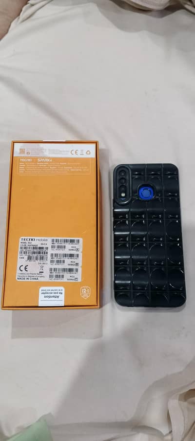 Tecno Spark 4