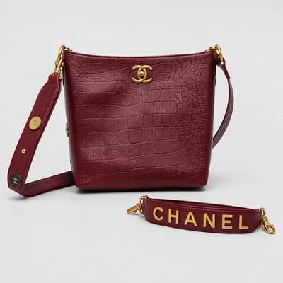 Elegant Burgundy Crossbody Handbag for Women – Crocodile Pattern
