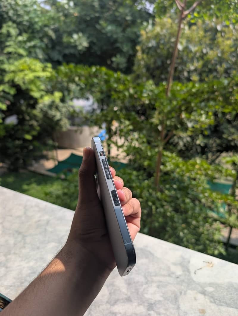 Apple iPhone 14 Pro 3