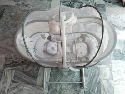 الیکٹرک بے بی جھولا / Baby Swing – بالکل نیا (10/10 Condition)