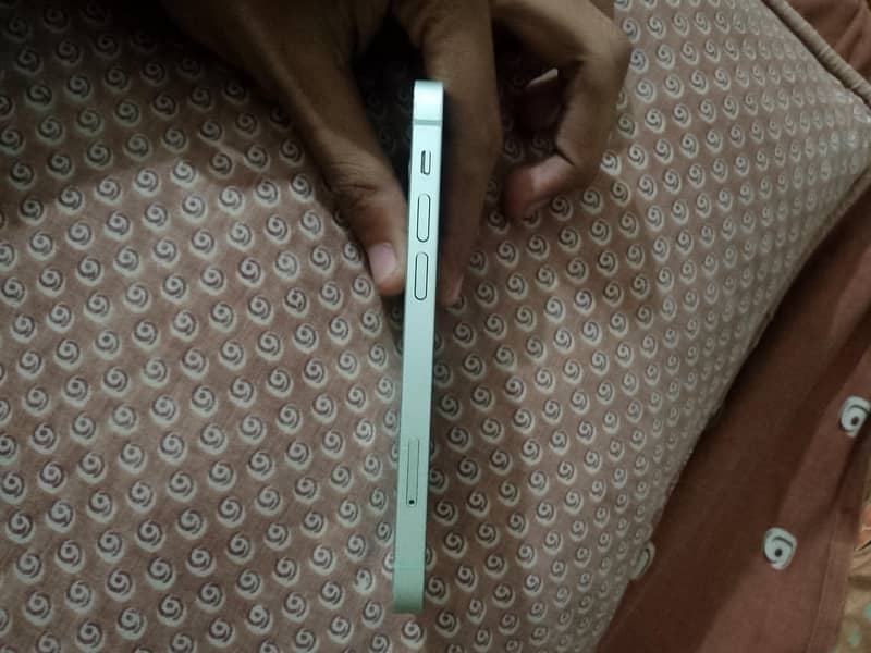 Apple iPhone 12 mini 2