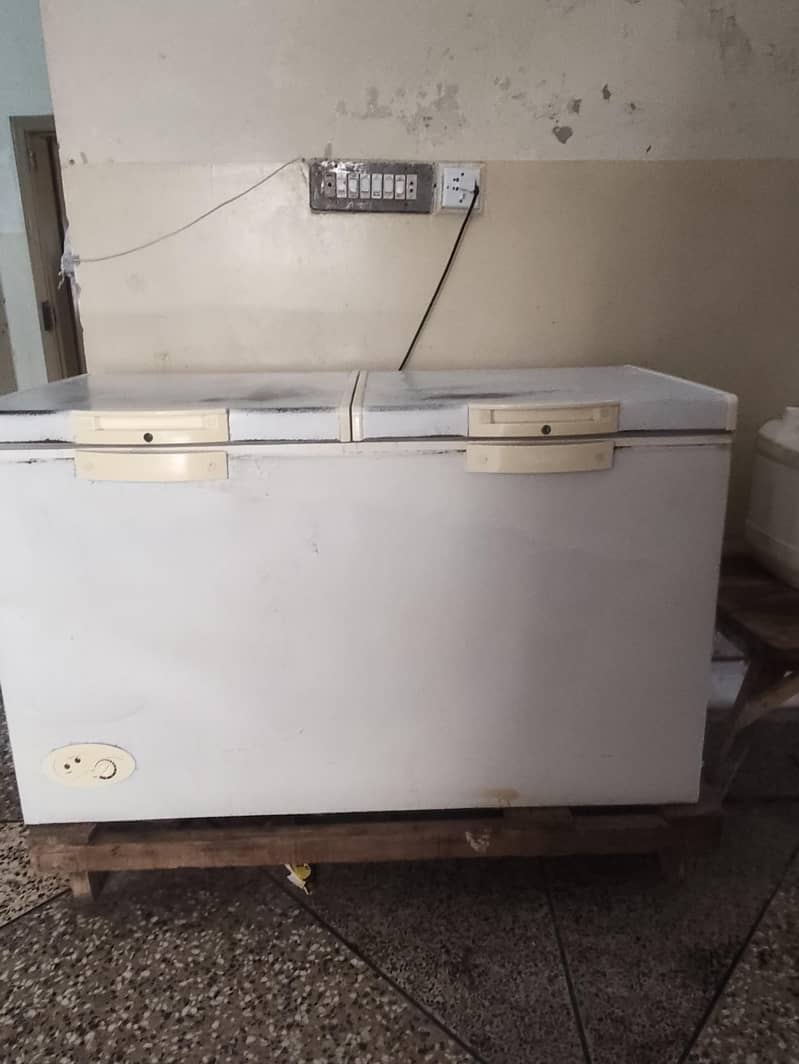 Dawlance deep freezer 2