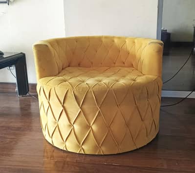 yellow sofa for sale (urgent)