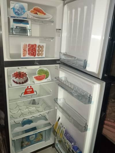 GREE BRAND NEW REFRIGERATOR GR 340 CB1