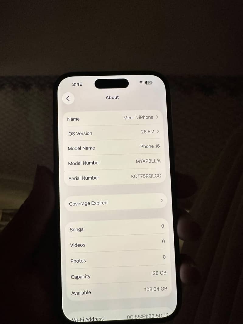 Apple iPhone 16 3