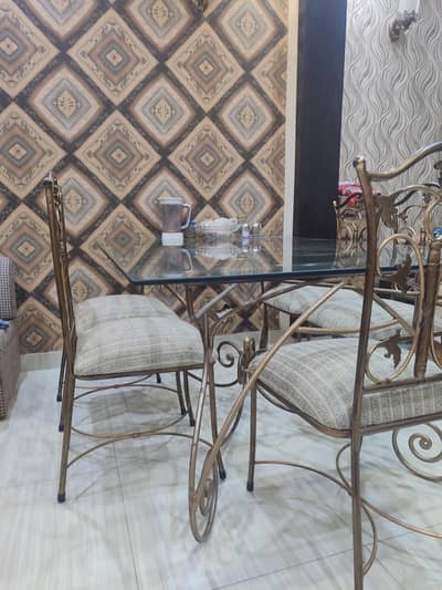 6 sitter dinning tabel for sale
