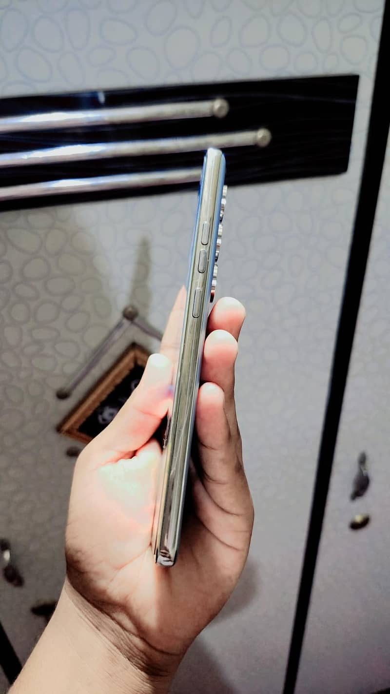 Tecno CAMON 40 1