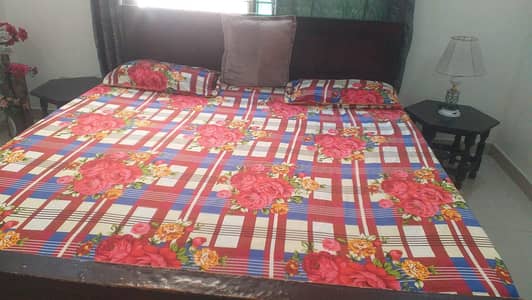 Bed for sell with side table and metras