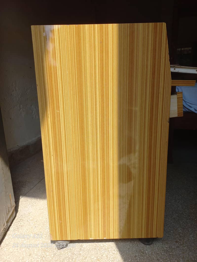Used computer table 4