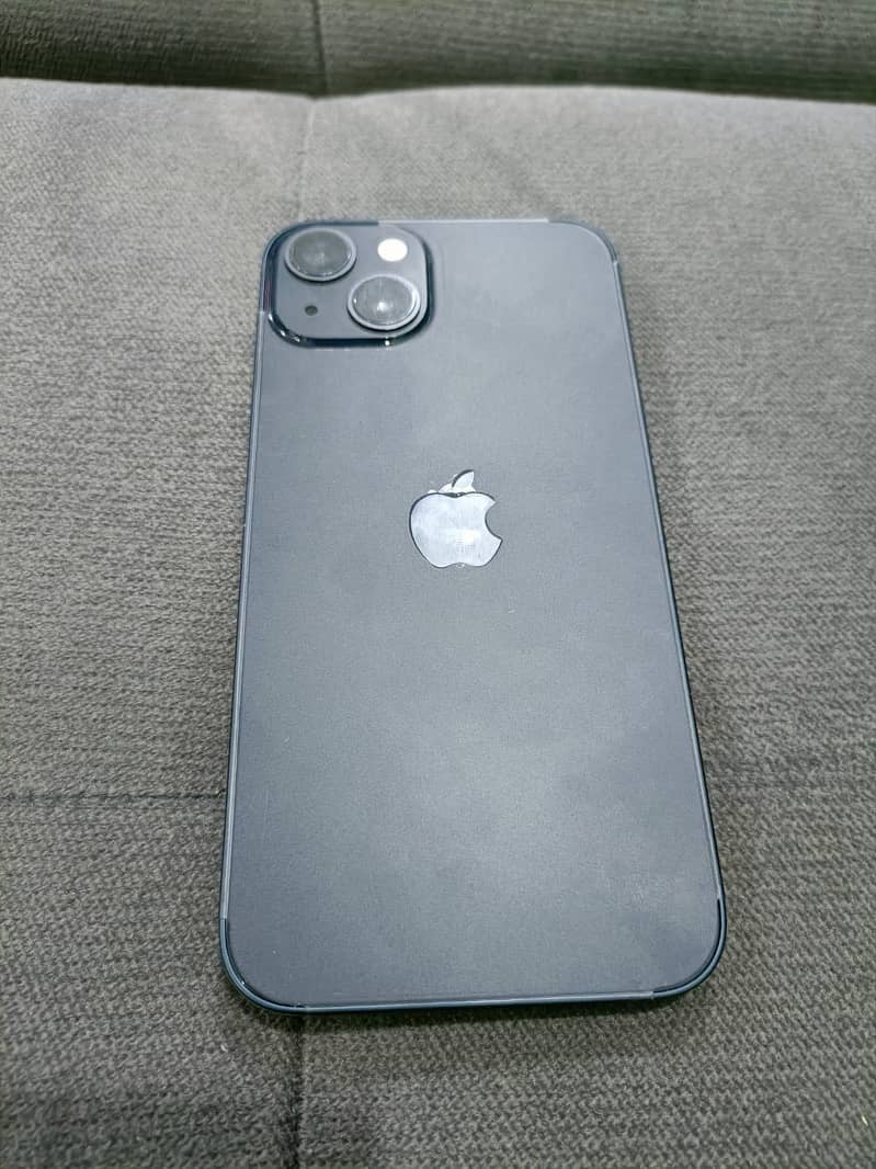 Apple iPhone 13 0