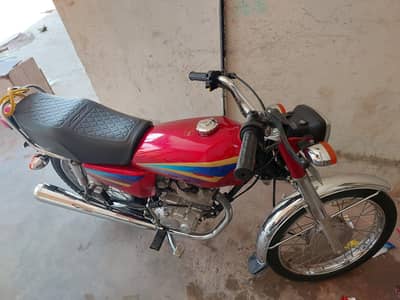 emergency sale 2005 model bike new restored bike fully jeneiune comple