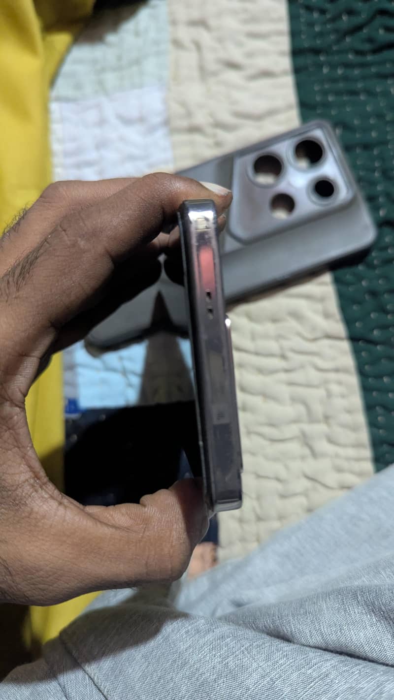 Infinix Note 30 Pro 4