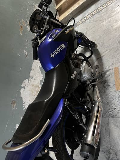 Yamha ybr 125 total geniun new tair new berry