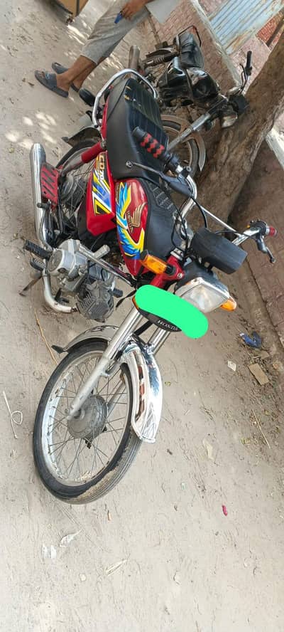 Honda CD 70  2021 model. used . 10/10 condition.