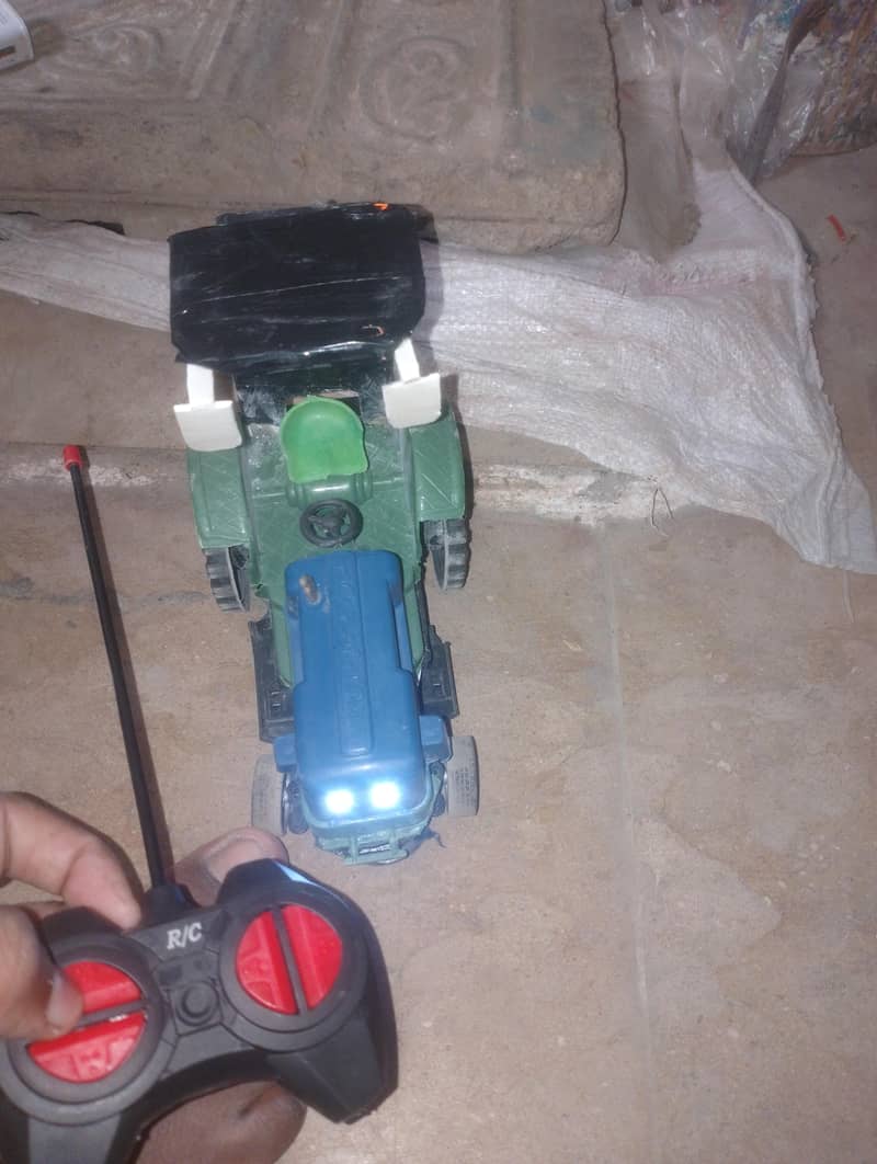 rc trector 1