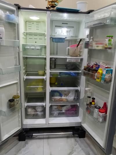 no frost double door fridge lush condition all ok