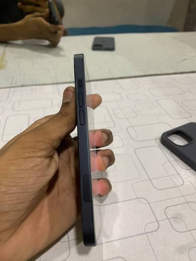Apple iPhone 14