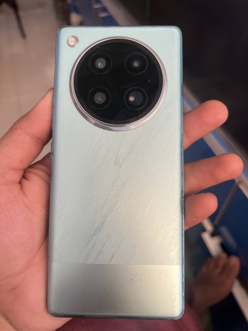 Infinix Zero 40 1