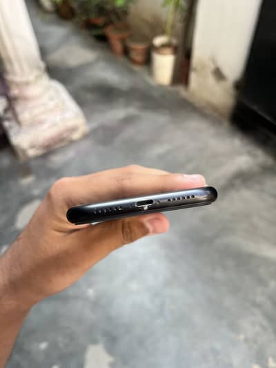 Apple iPhone XR