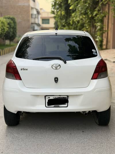 Toyota Vitz 2010