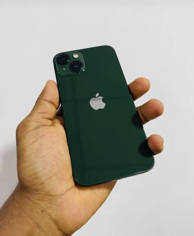 Apple iPhone 13