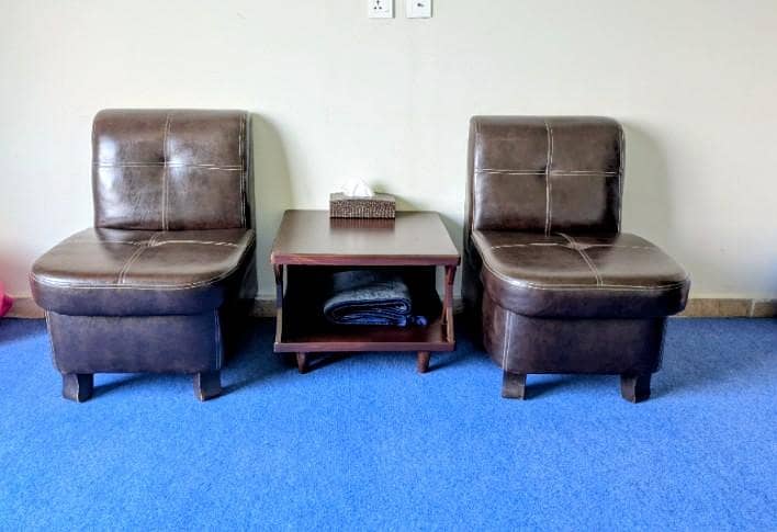 Sofa set, Table & Lamp 6
