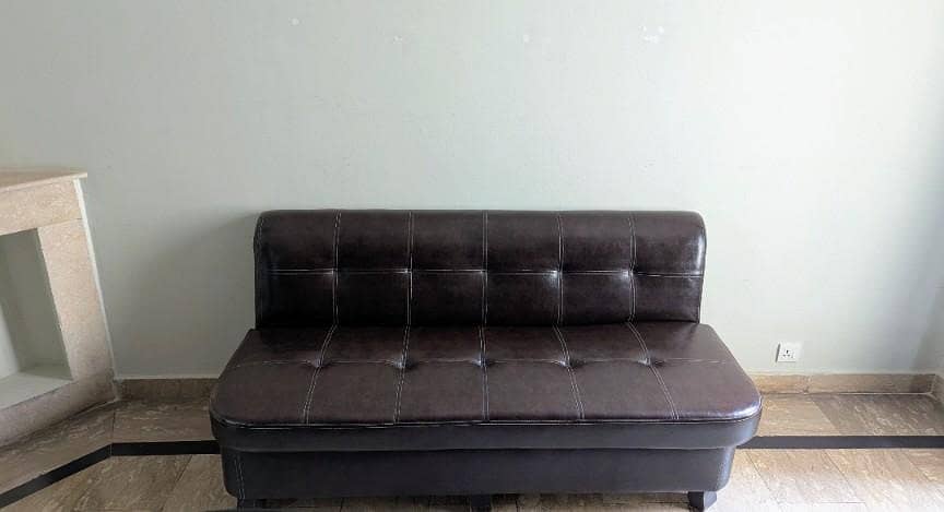 Sofa set, Table & Lamp 7