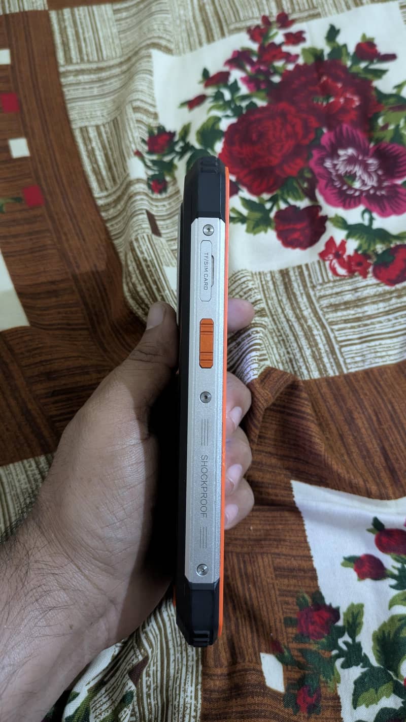 Blackview BV8100 4