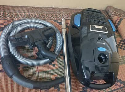Dawlance vaccum cleaner new condition
