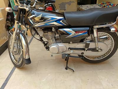 CG 125 Black