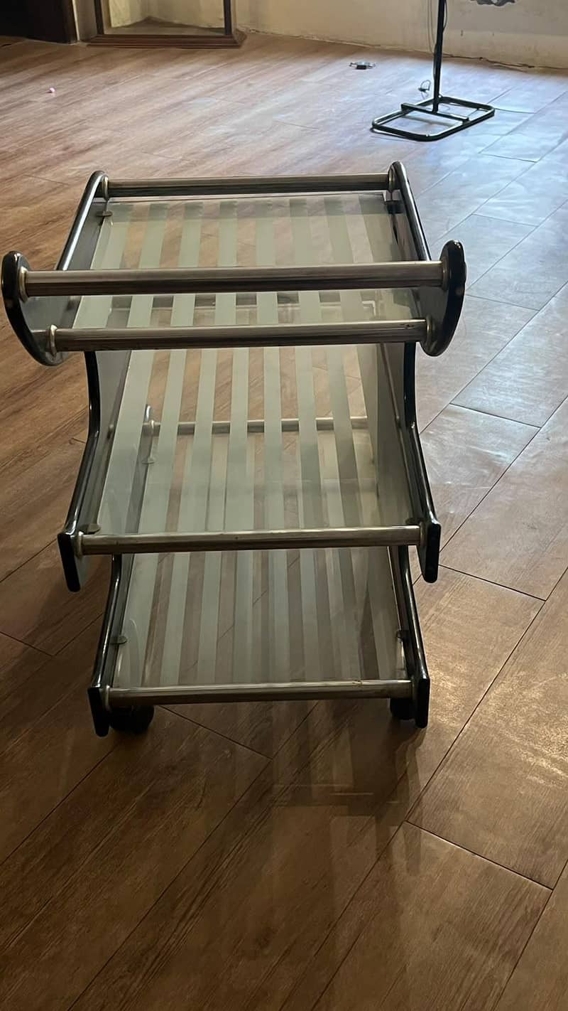Tea trolley 1