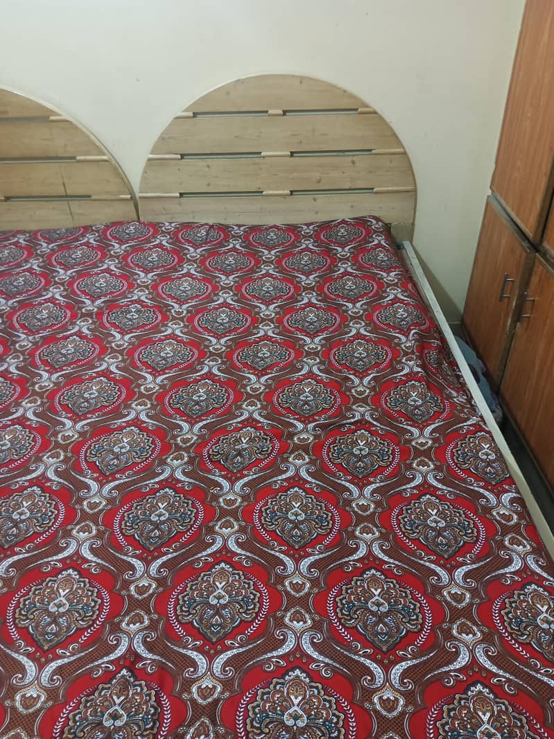2 single beds available 4