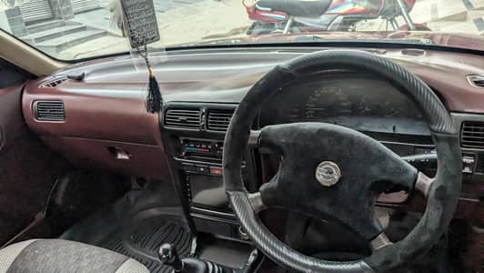 Nissan Sunny 1992