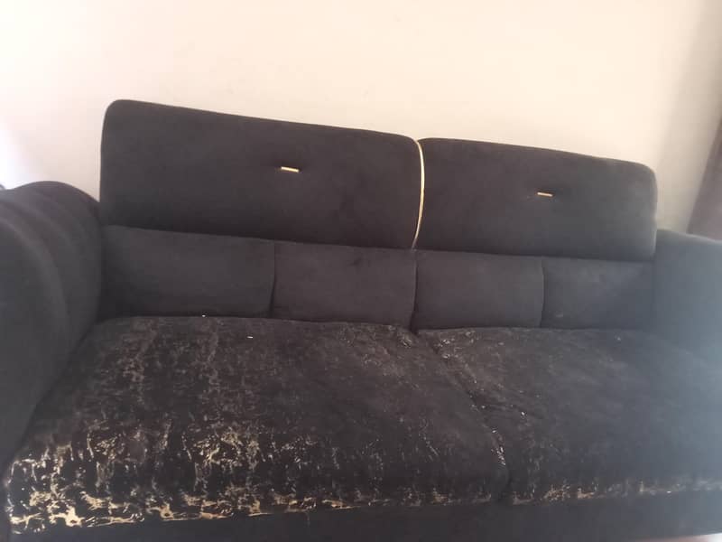 need and clean sofa 1