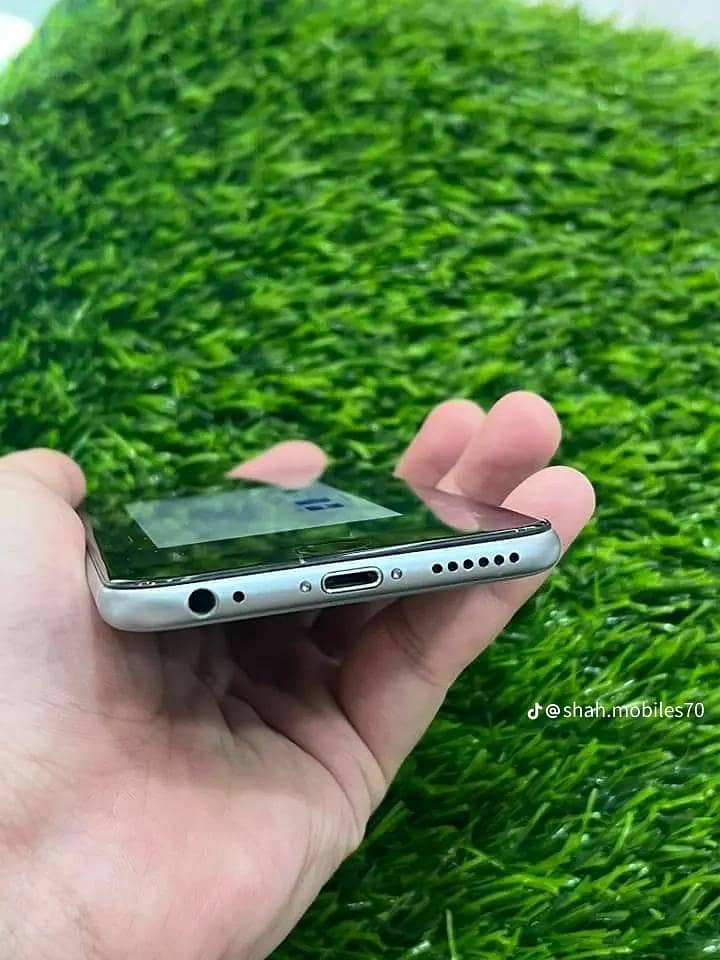 Apple iPhone 6 1