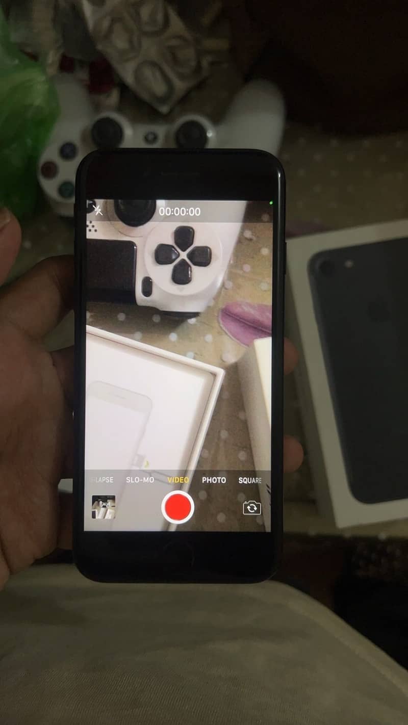 Apple iPhone 7 4
