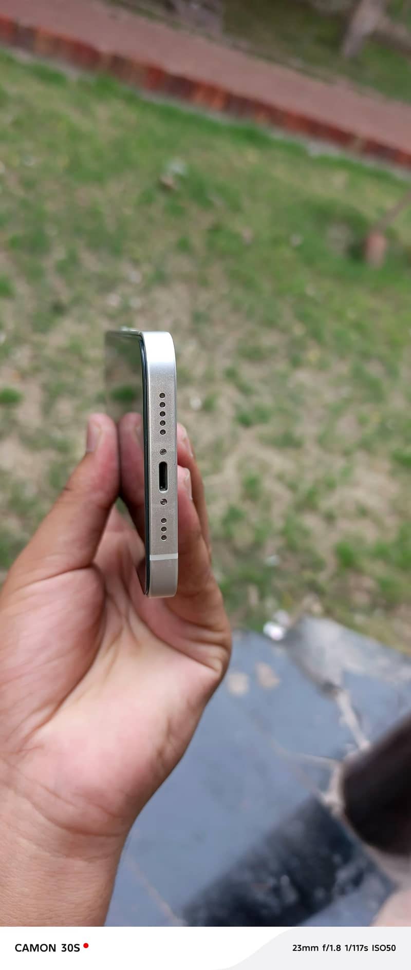 Apple iPhone 12 6